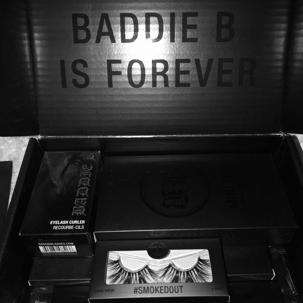 Baddie B Lashes Blackout Box